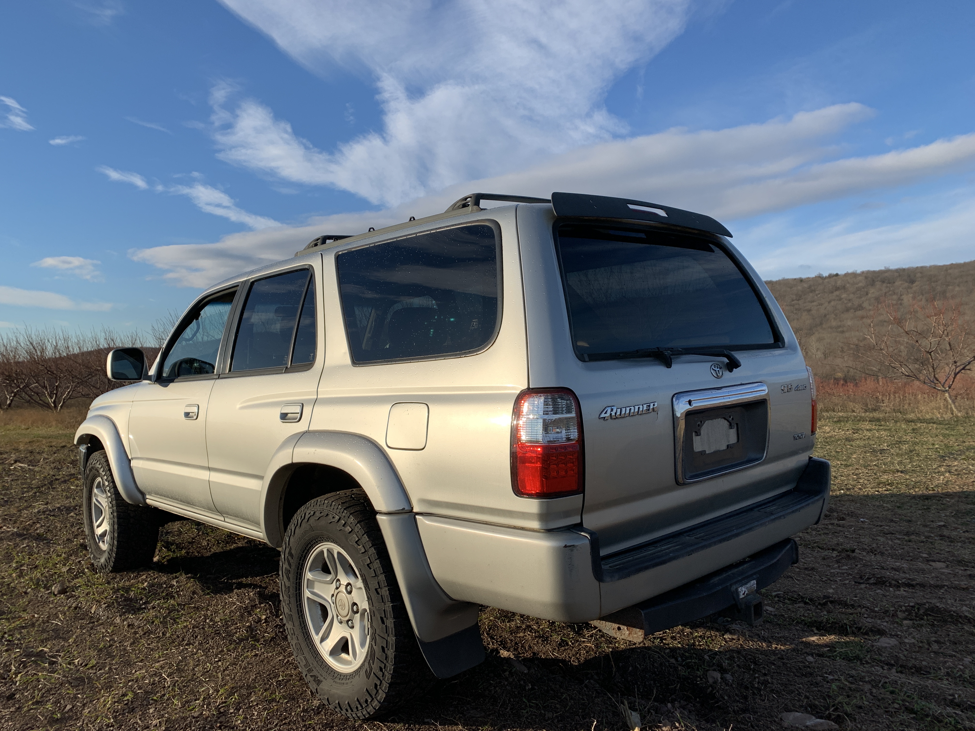 2002 Toyota 4Runner SR5 THIRD GENERATION - 3rd Gen 3.4L V6 4×4 - BEAUTIFUL - RUNS GREAT - HIGH MECHANICAL BASELINE - New Timing Belt, New Waterpump, New Head Gaskets, New Radiator, New Alternator, New Brakes, New Valve Cover Gaskets, New Wildpeak Tires, New Shocks, New Muffler / Exhaust, New HID Headlights, Frame is Clean and solid, Cleaned and Undercoated - MORE — photo 41